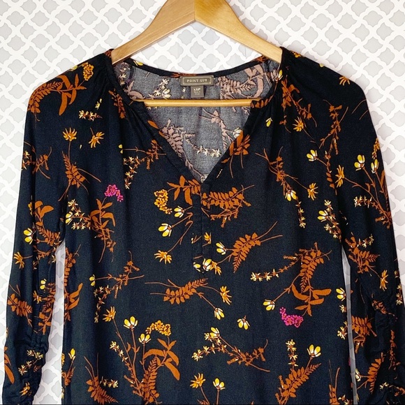 EUC Point Sur Drapey Black Floral Open V neck Top - Picture 3 of 11